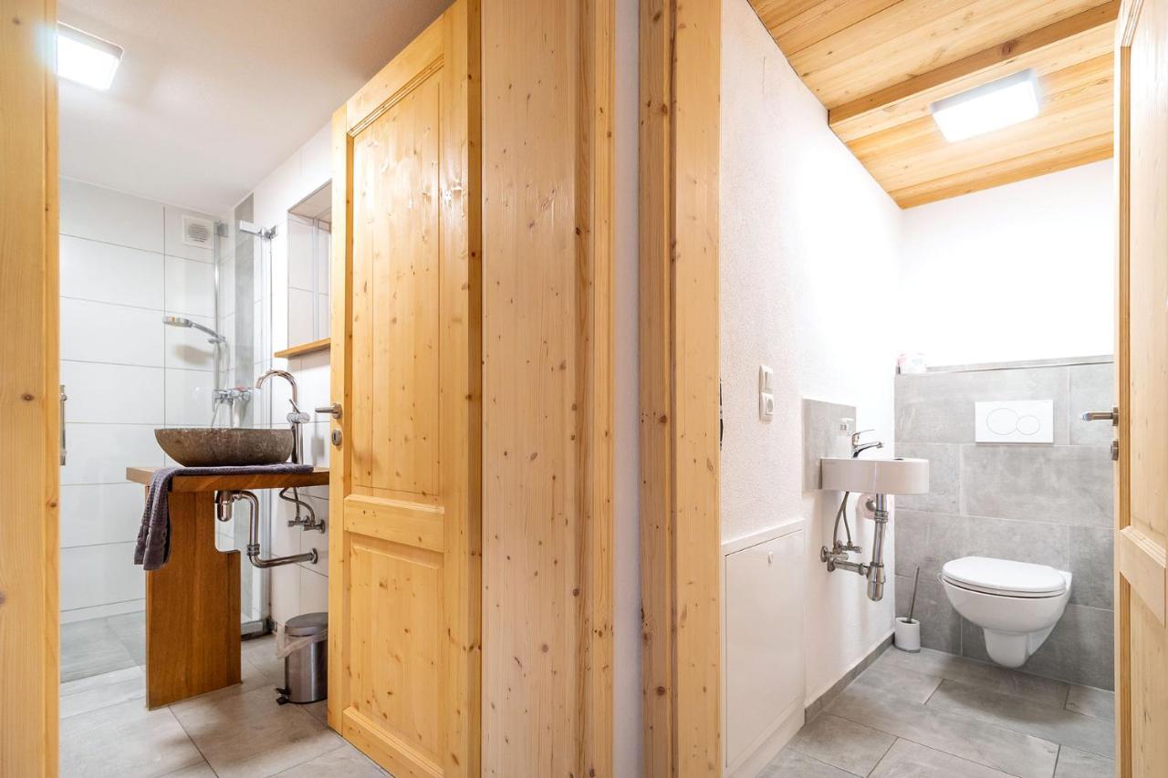 Alpen-Hostel - Apartment Talstation Mit Motorradvermietung メミンゲン エクステリア 写真